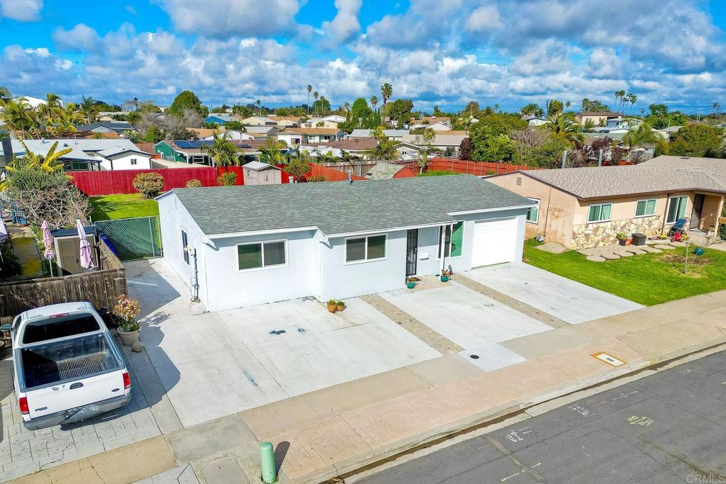 3358 La Junta Avenue