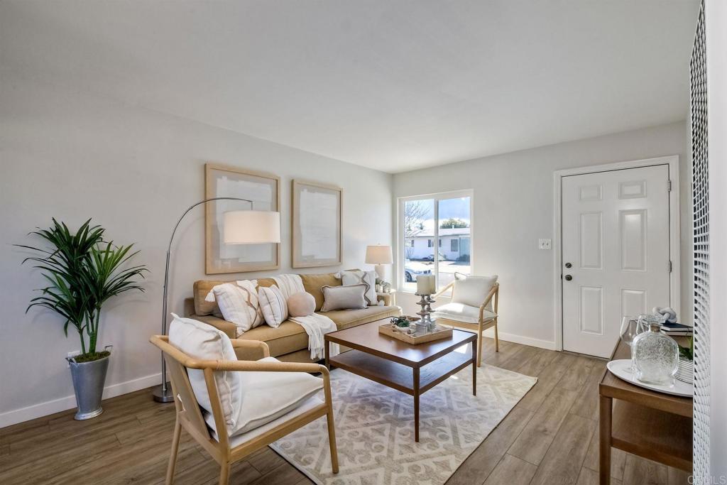 3358 La Junta Avenue