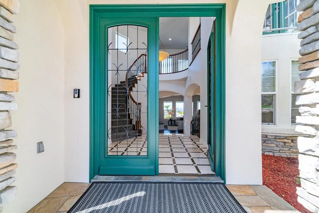 3589 Seaview