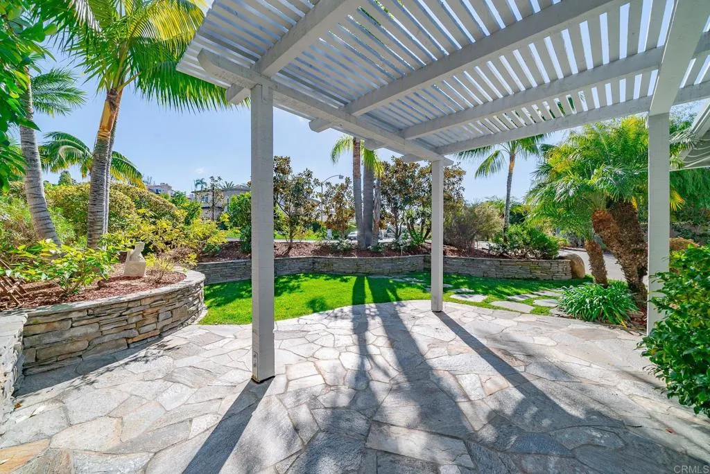 3589 Seaview