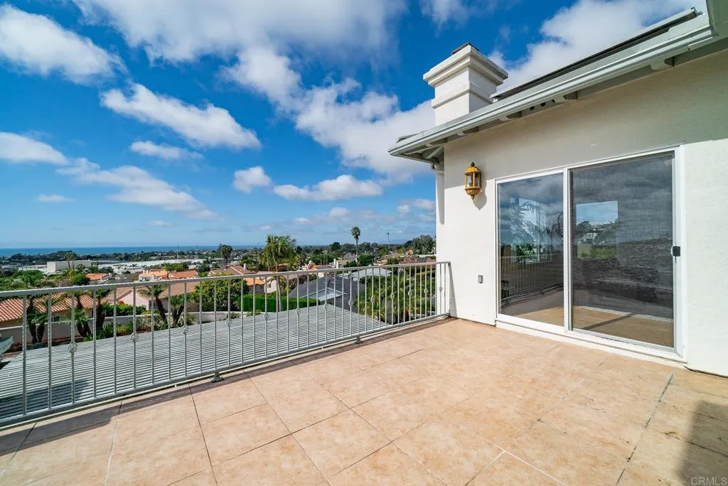 3589 Seaview
