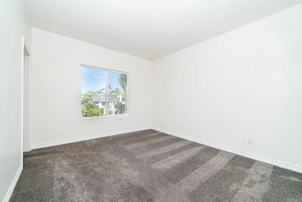 3589 Seaview