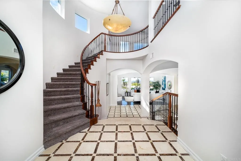 3589 Seaview