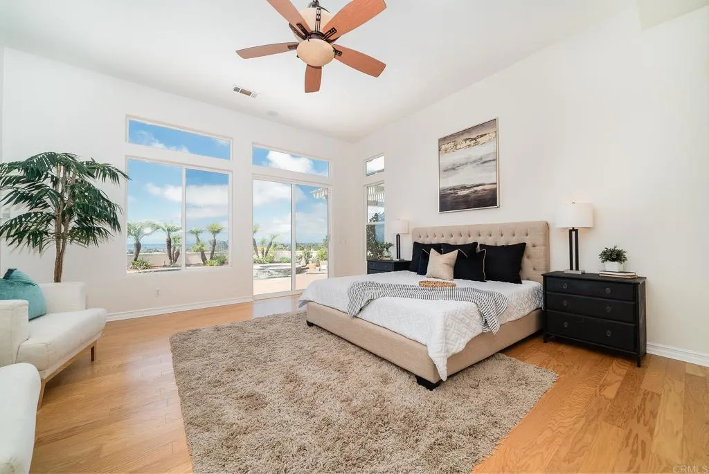 3589 Seaview