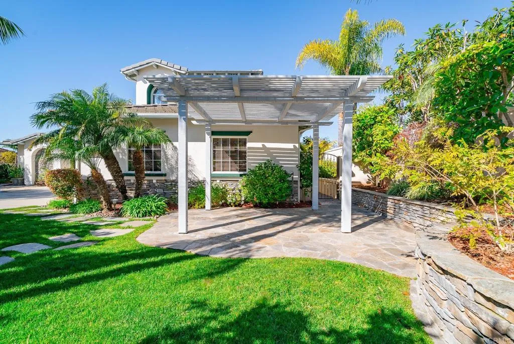 3589 Seaview