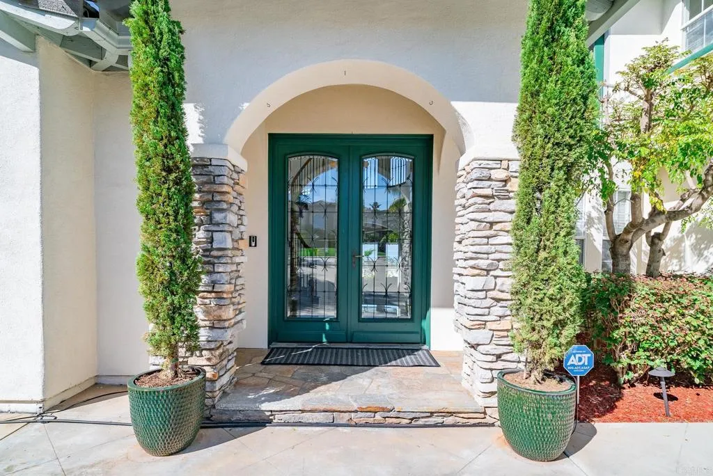 3589 Seaview