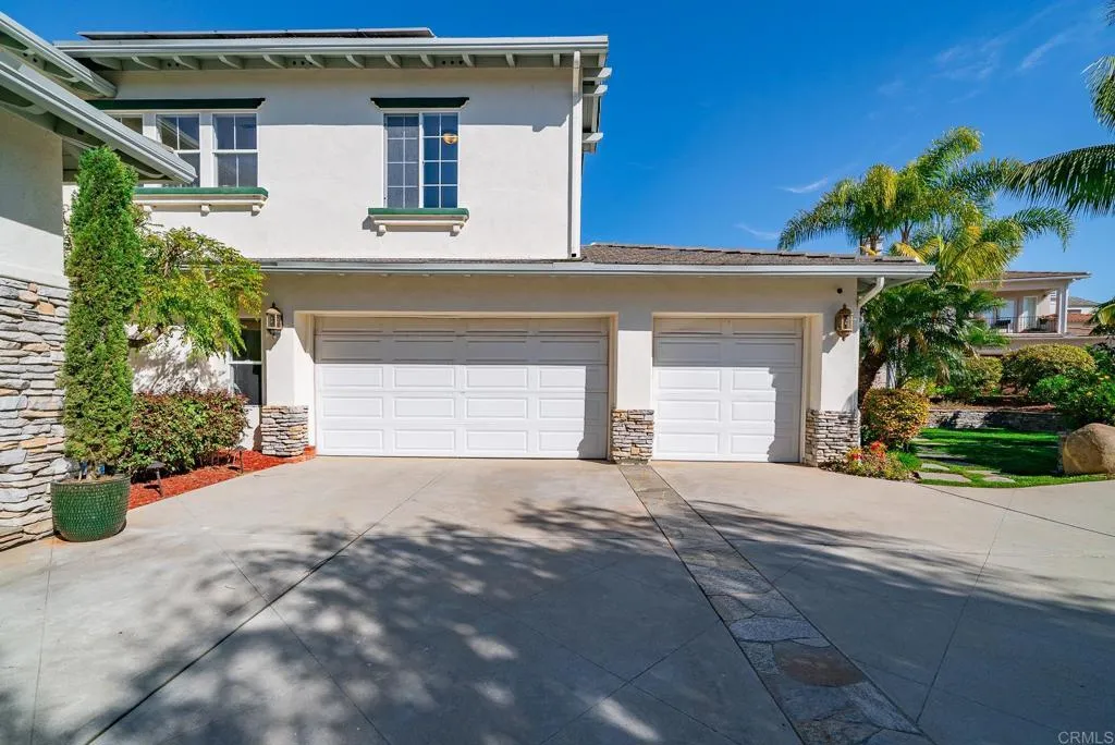 3589 Seaview