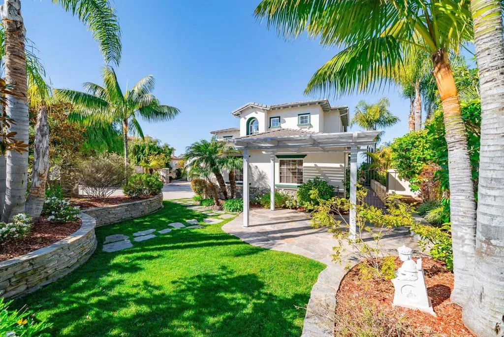 3589 Seaview