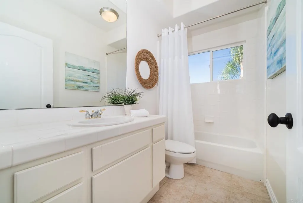 3589 Seaview