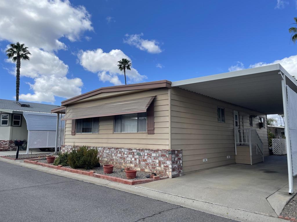 2300 E Valley Parkway SPC 220