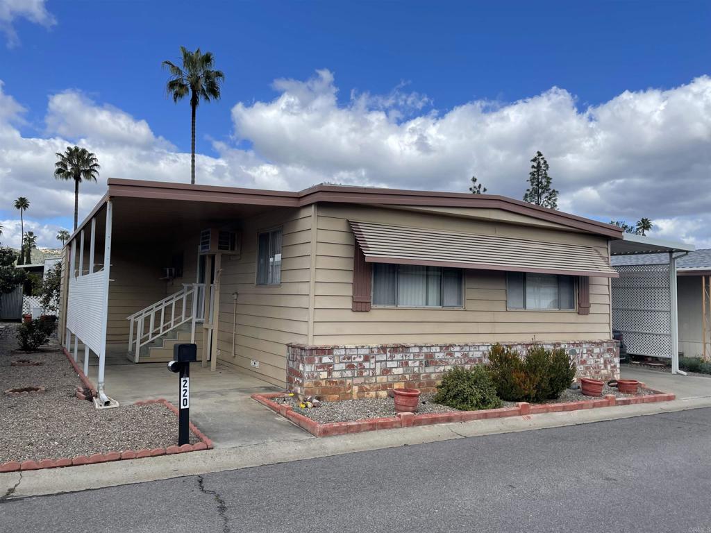 2300 E Valley Parkway SPC 220