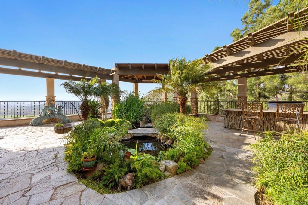 14817 Highland Valley Road