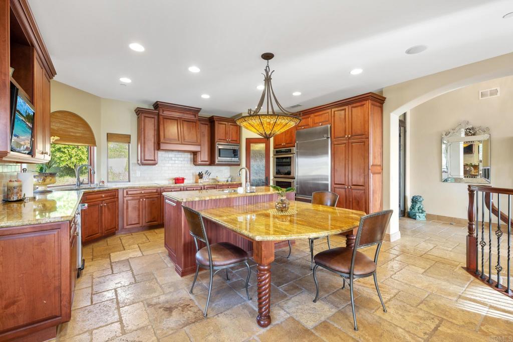 14817 Highland Valley Road