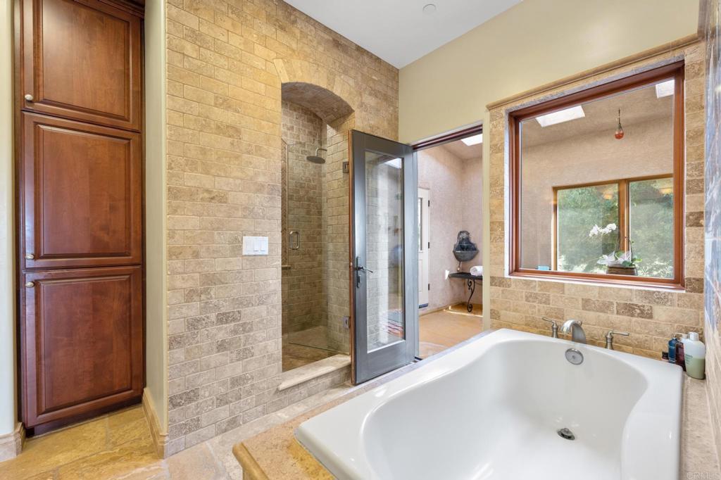 14817 Highland Valley Road