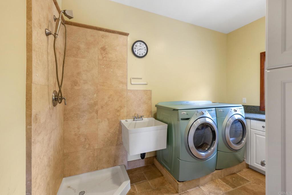 14817 Highland Valley Road