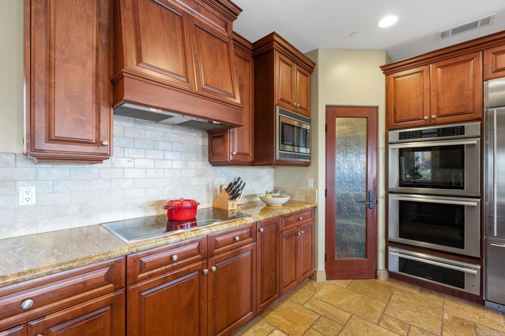 14817 Highland Valley Road