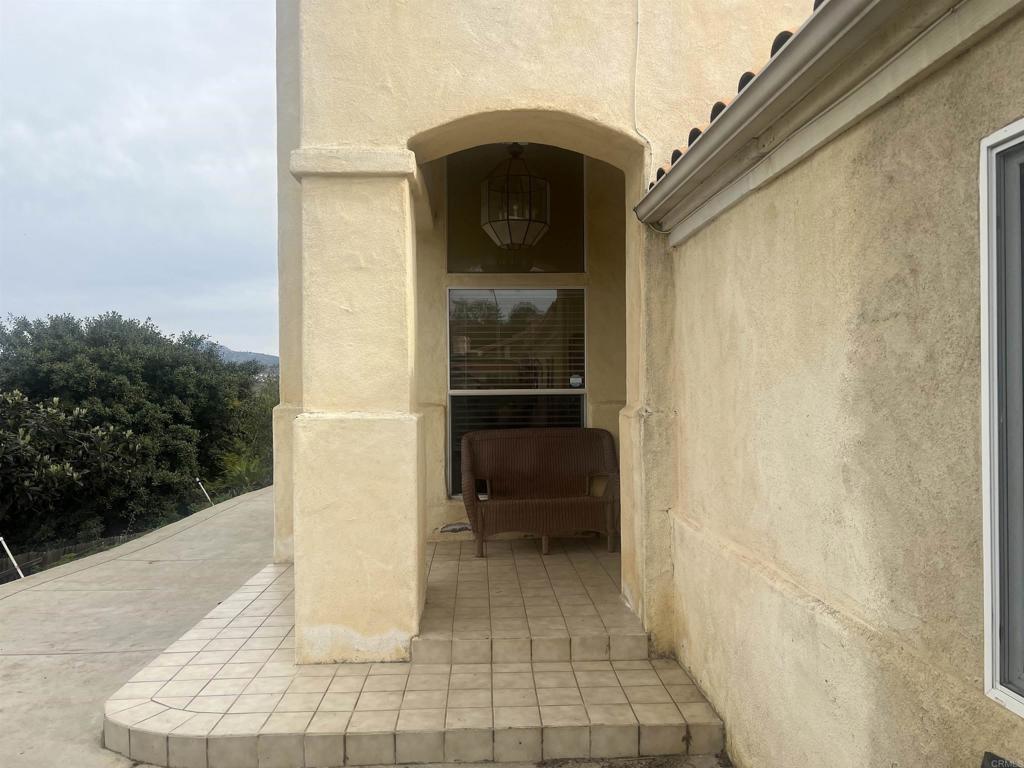 3190 Avenida Hacienda