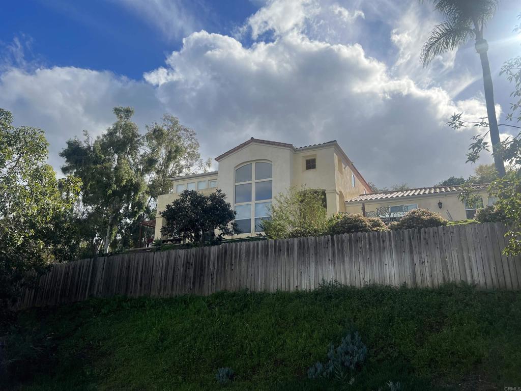 3190 Avenida Hacienda
