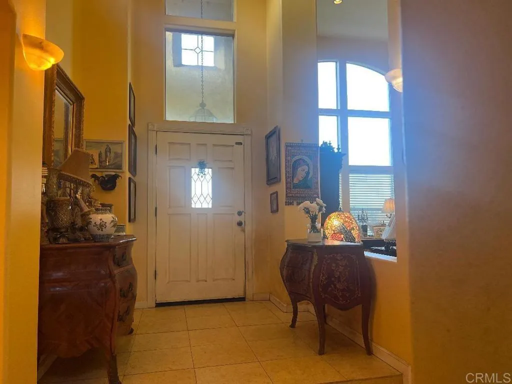 3190 Avenida Hacienda