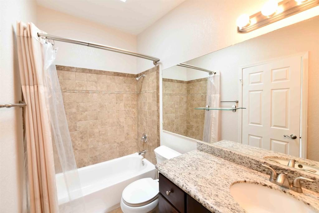 4360 Oregon Street #7