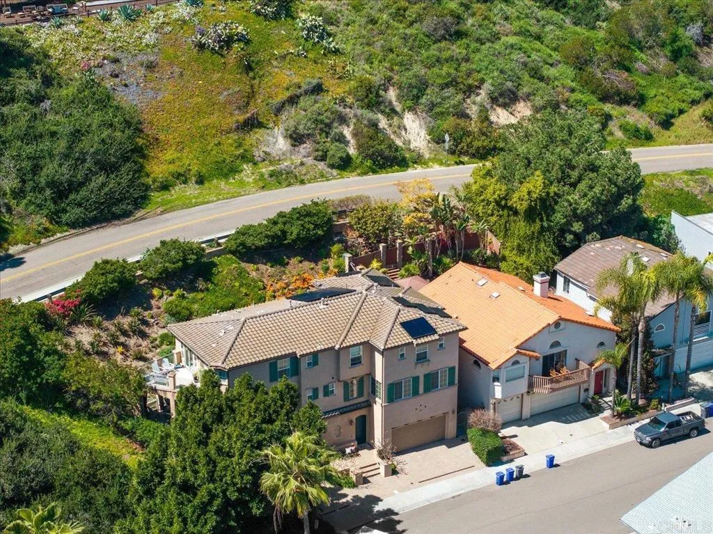 4548 Cove