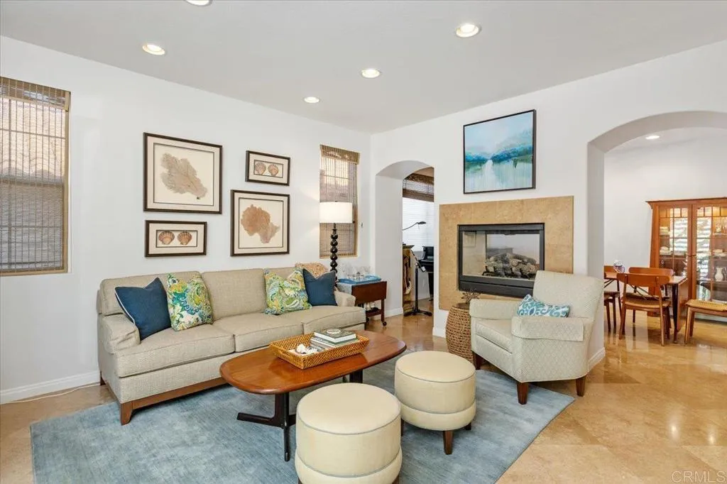 4548 Cove