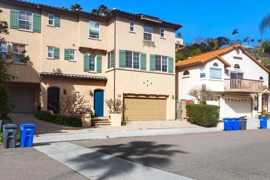 4548 Cove