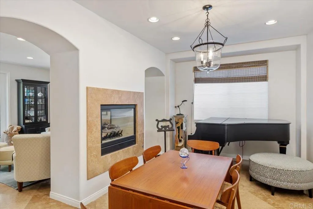 4548 Cove