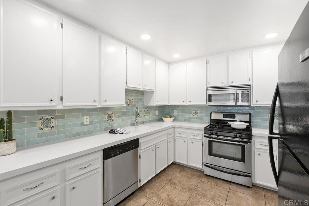 10811 Riderwood A