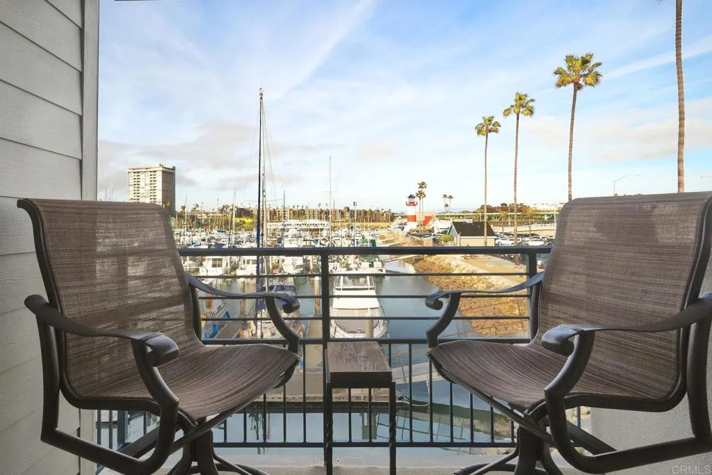 1202 N Pacific # 213B