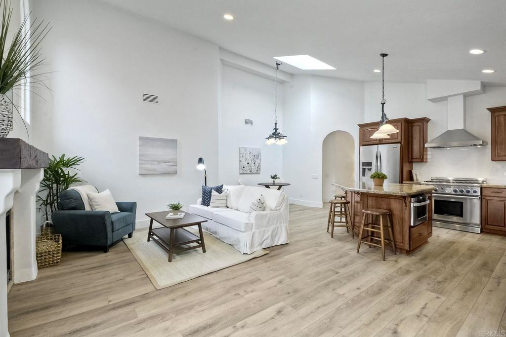 1527 Calle Ryan