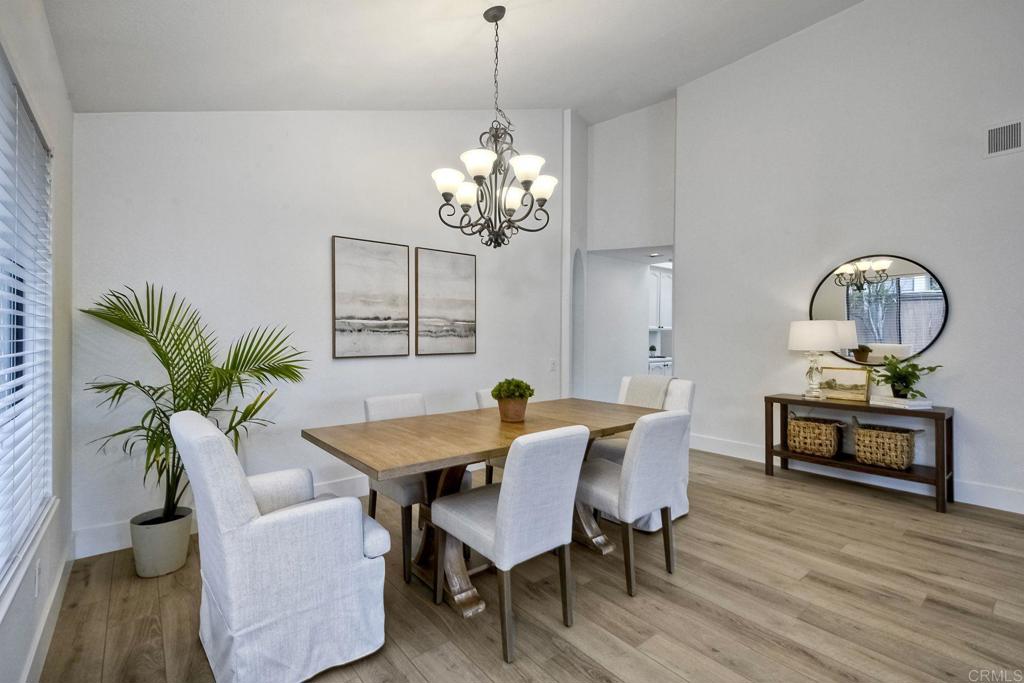 1527 Calle Ryan