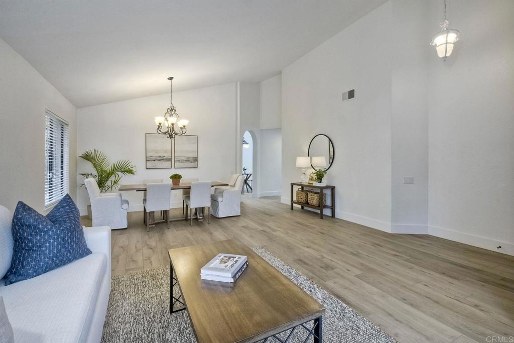 1527 Calle Ryan