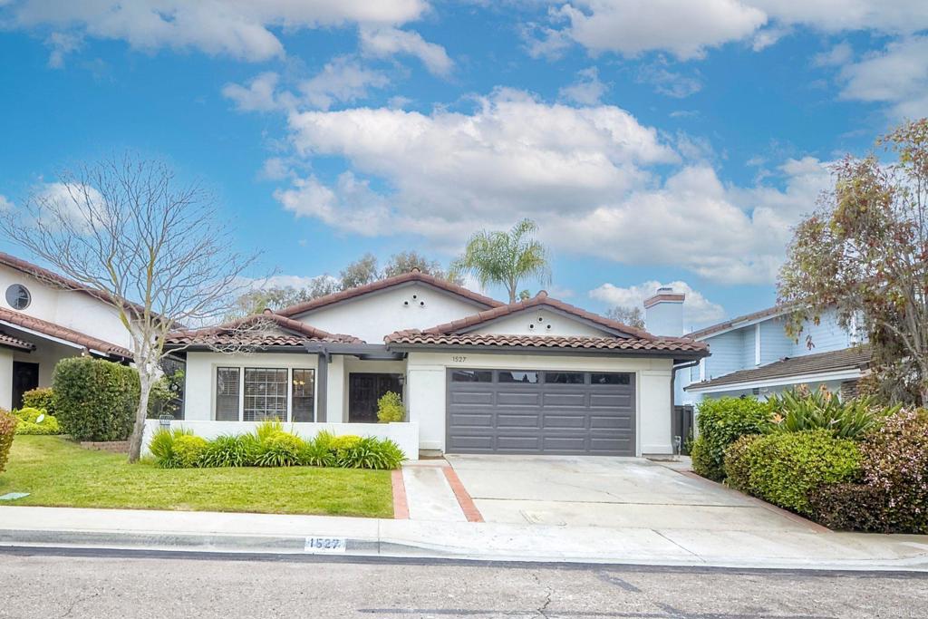 1527 Calle Ryan