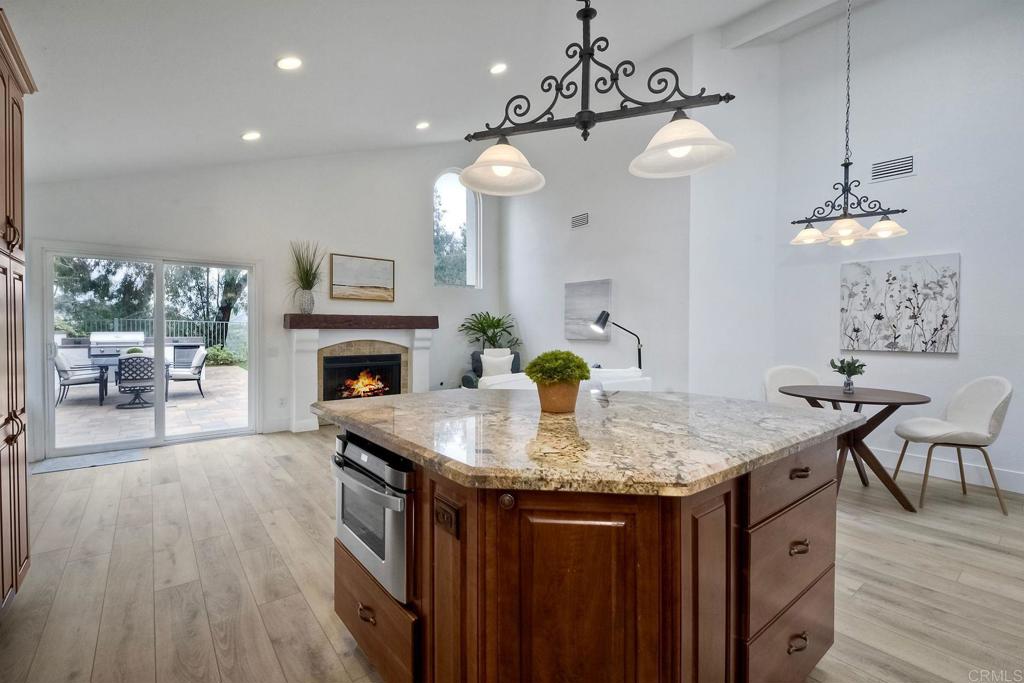 1527 Calle Ryan