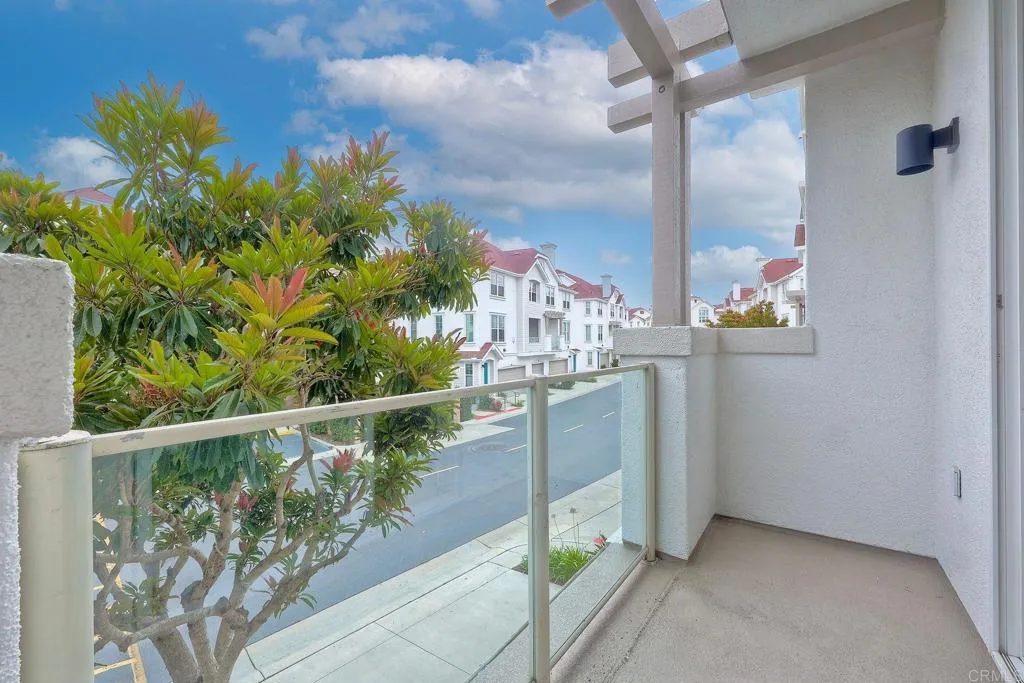 815 Harbor Cliff Way # 252