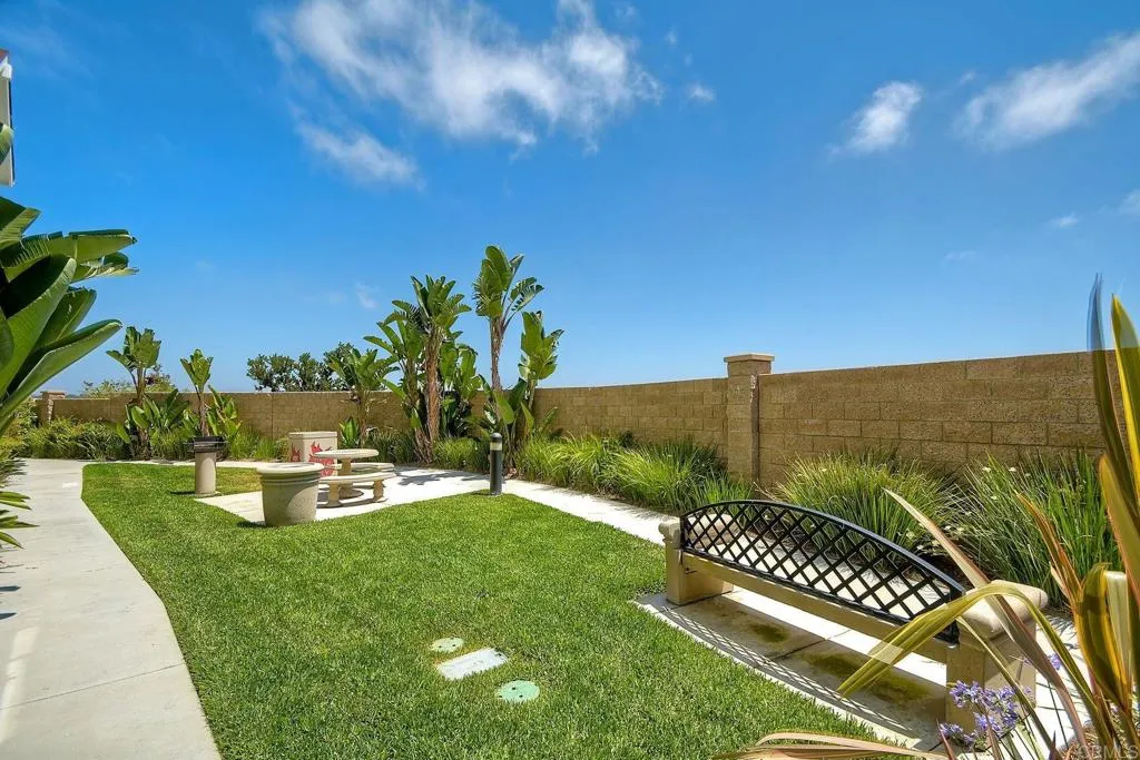815 Harbor Cliff Way # 252