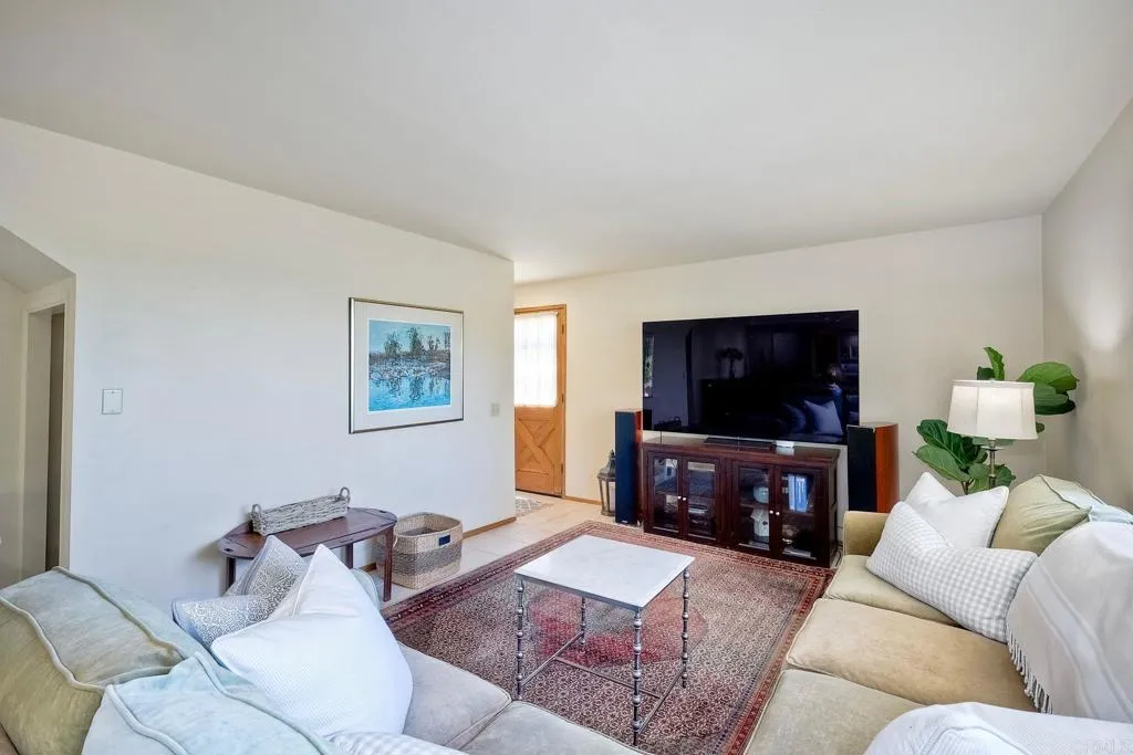 1295 Dyanna Court