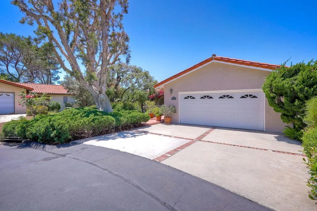 1295 Dyanna Court