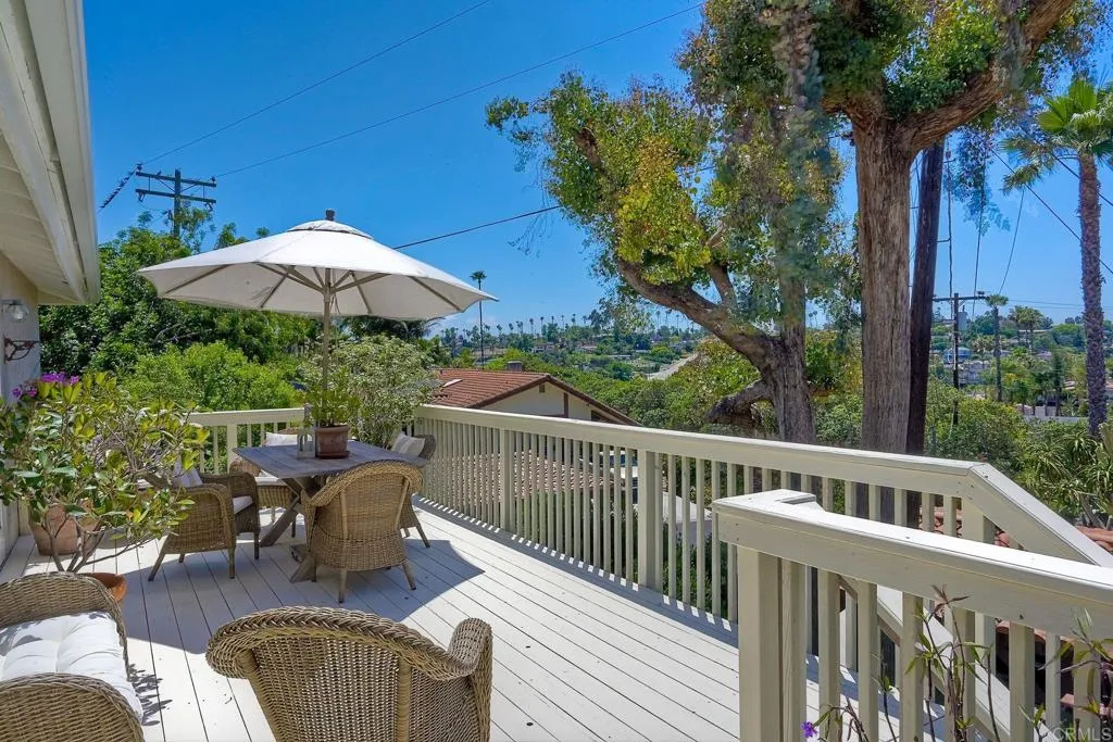 1295 Dyanna Court