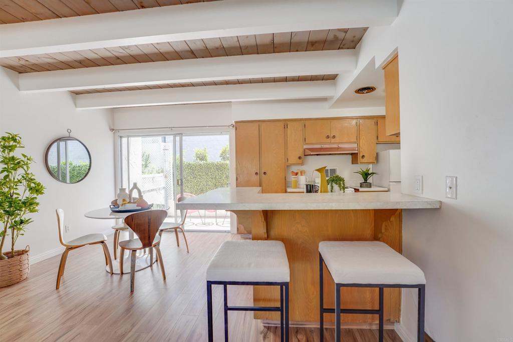 3920 Riviera Drive R