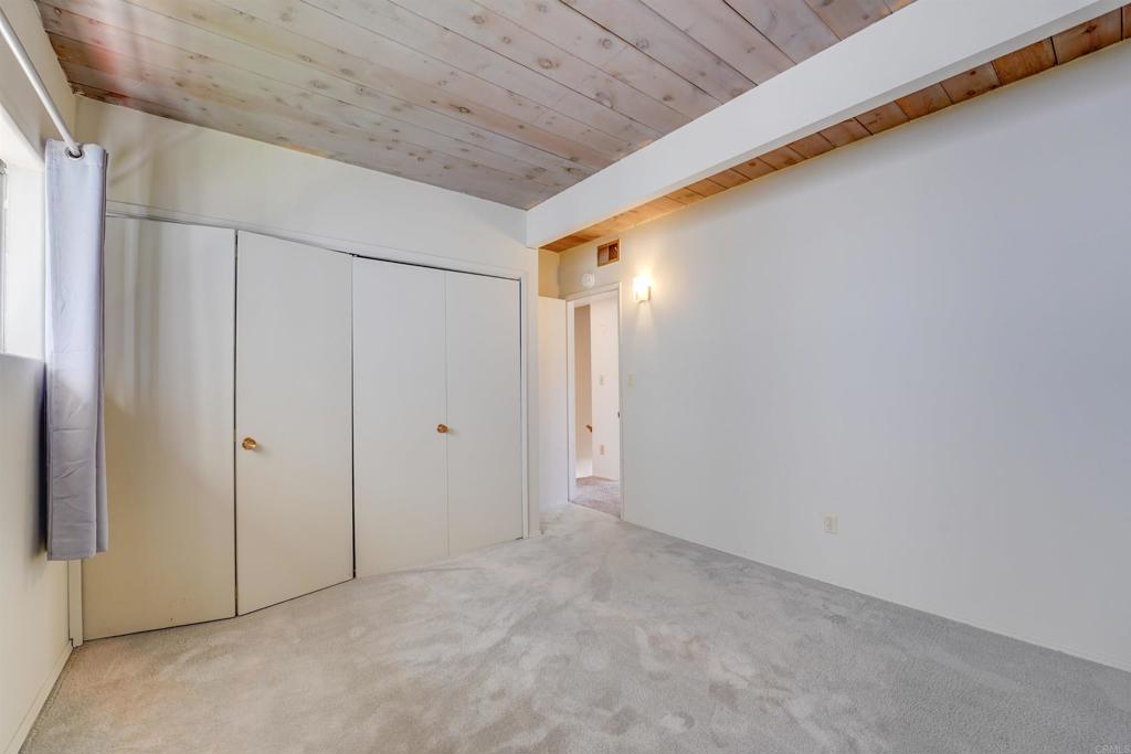 3920 Riviera Drive R