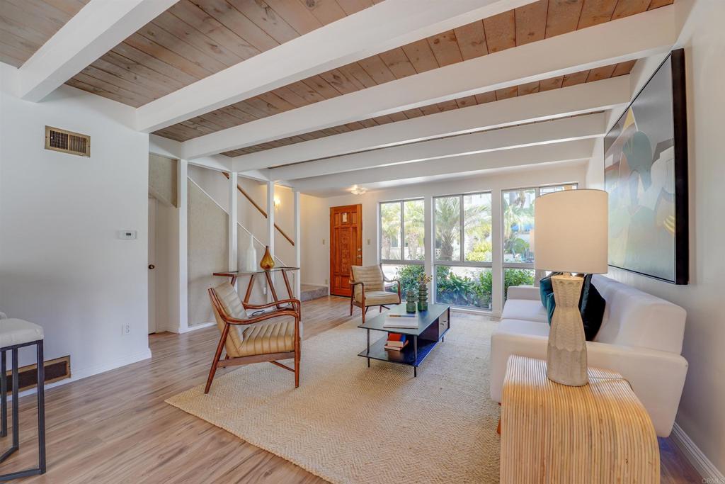 3920 Riviera Drive R