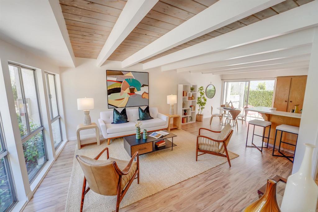 3920 Riviera Drive R