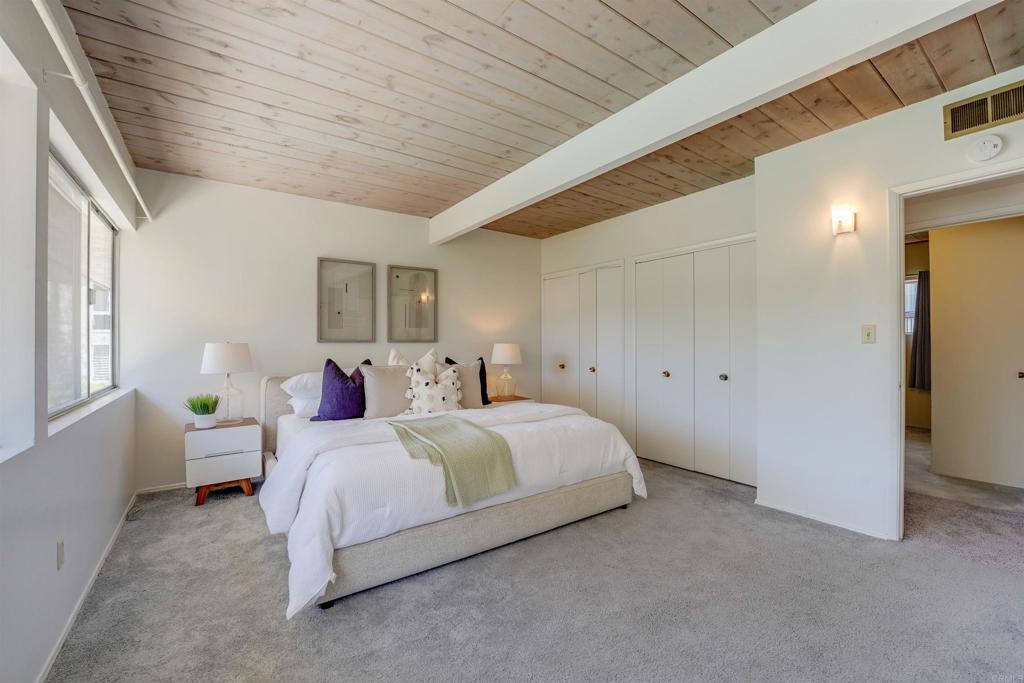 3920 Riviera Drive R