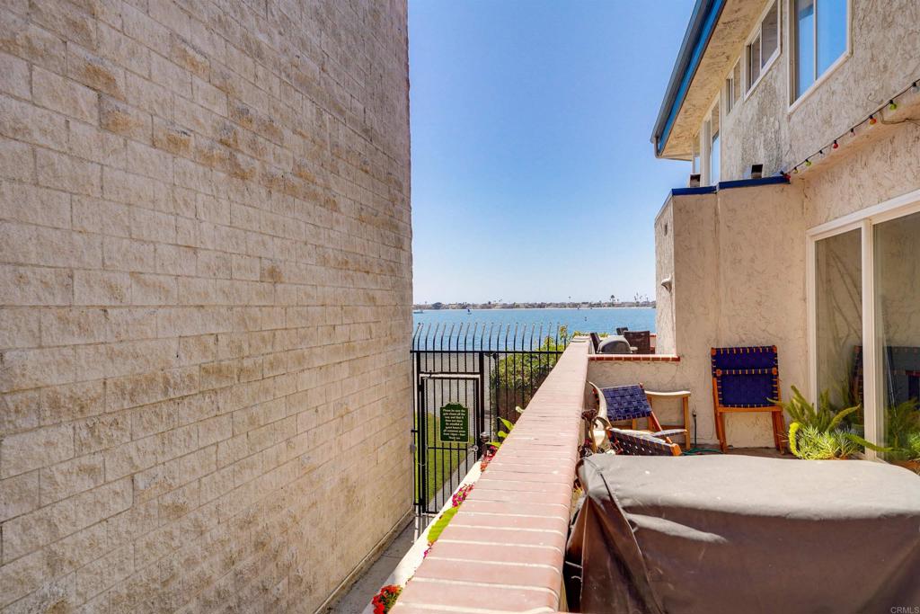 3920 Riviera Drive R