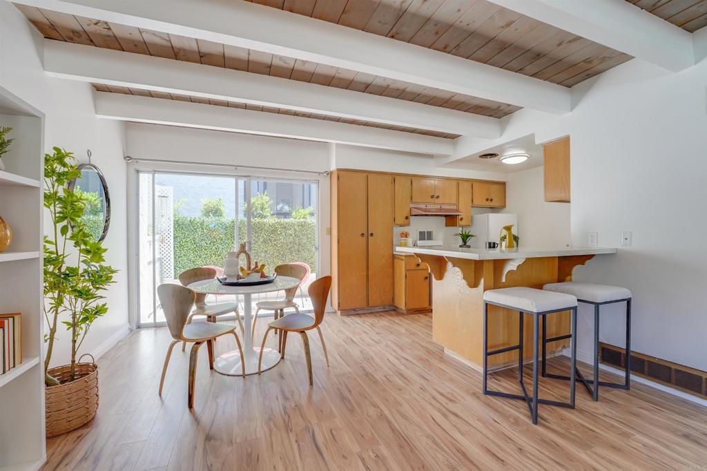 3920 Riviera Drive R