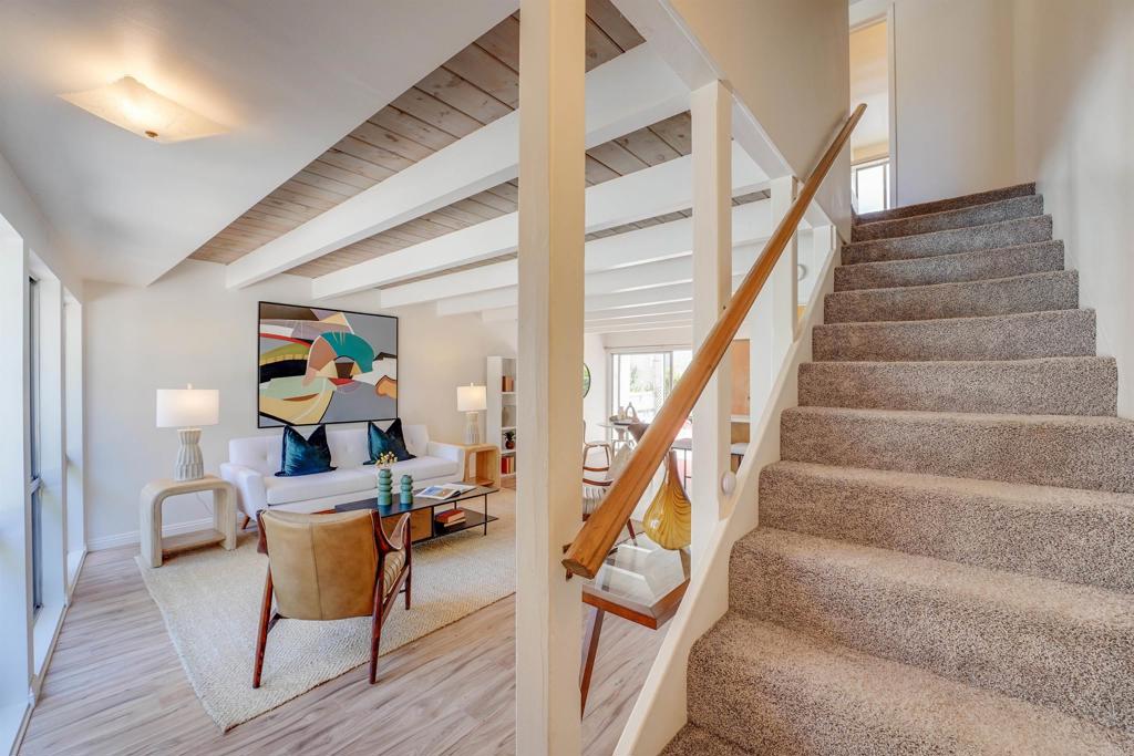 3920 Riviera Drive R