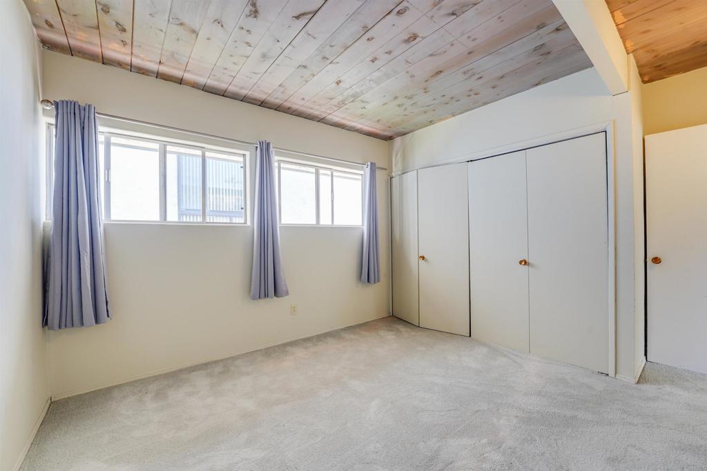 3920 Riviera Drive R