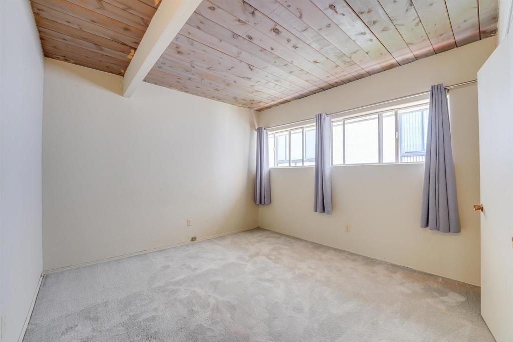 3920 Riviera Drive R